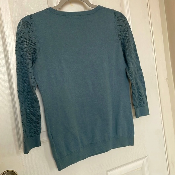 H&M sweater - Picture 2 of 3